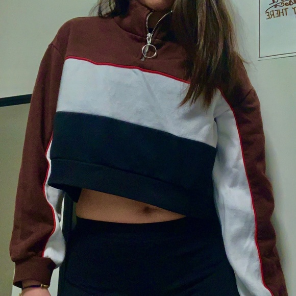 Forever21 Cropped QuarterZip - Picture 1 of 1